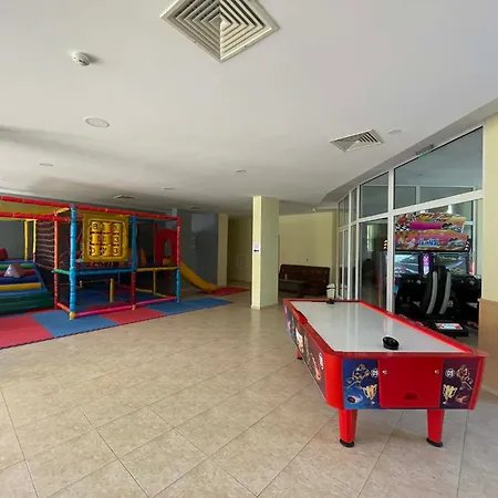Apartament S Vyhledem Na Midia Family ,aheloy *