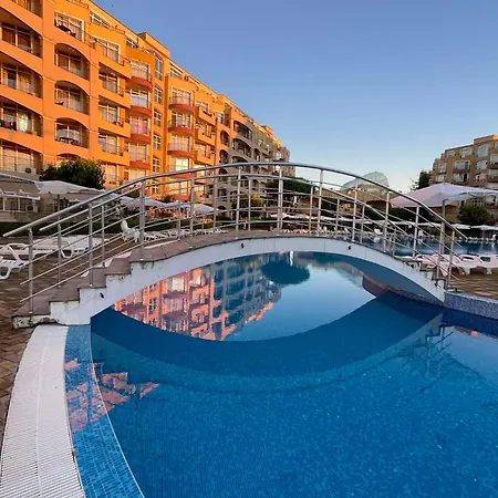 S Vyhledem Na Midia Family ,aheloy Apartament *